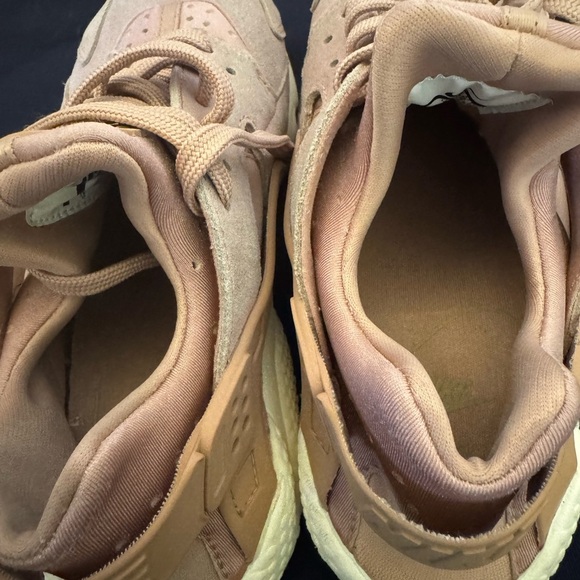 EUC Women’s Nike Sunset Tint Huarache  2017 Size 7.5 - Picture 5 of 13